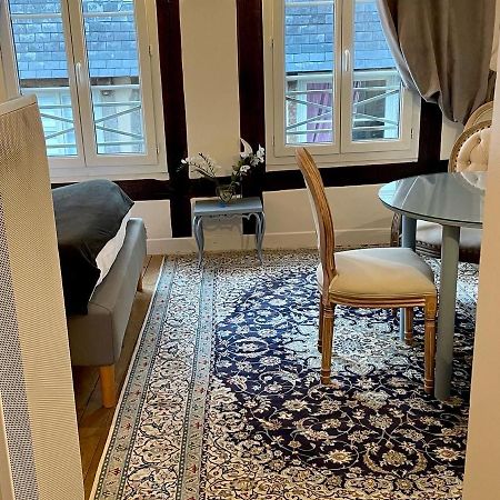 Appartement La Parenthèse Du Capucin à Honfleur Extérieur photo