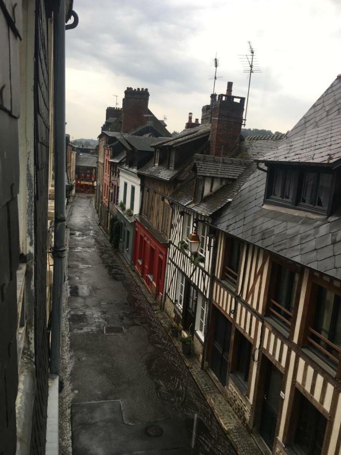 Appartement La Parenthèse Du Capucin à Honfleur Extérieur photo