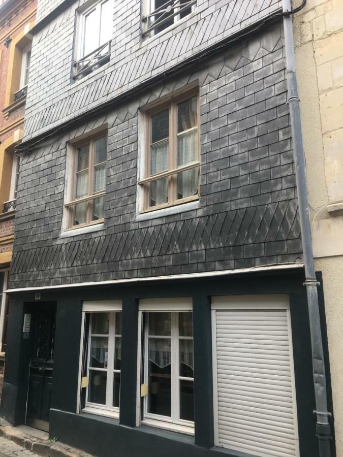 Appartement La Parenthèse Du Capucin à Honfleur Extérieur photo