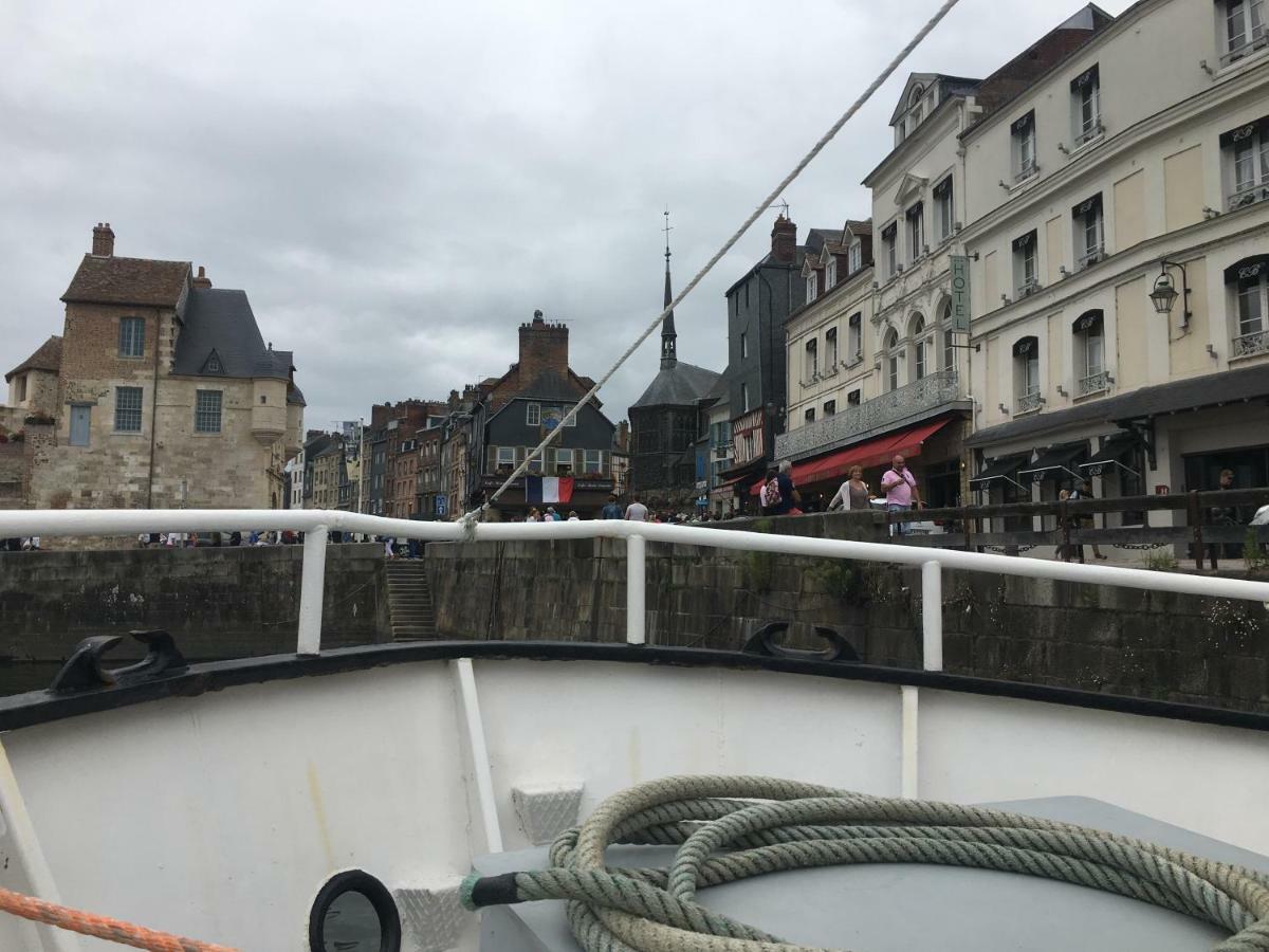 Appartement La Parenthèse Du Capucin à Honfleur Extérieur photo